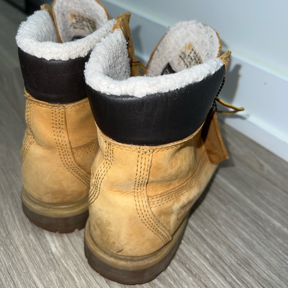 Timberlands boots size 8.5 - Picture 3 of 5